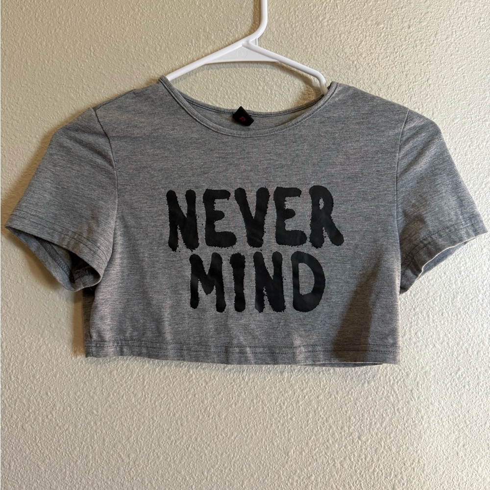 ROMWE Gray 'Never Mind' Crop Top